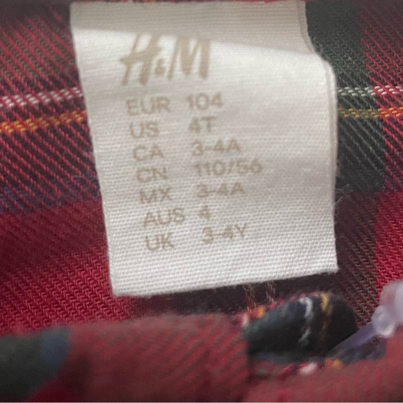 🎄H&M Holiday Shirt for toddler boy size 4T - Picture 4 of 4